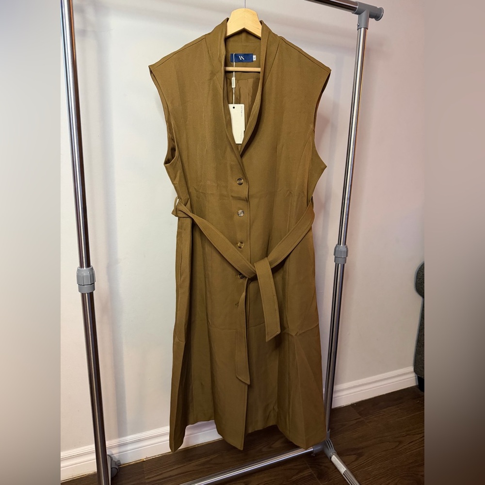 Elegant Brown Sleeveless Dress - Picture 6 of 7